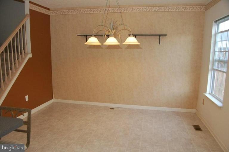 9703 Leasdale Road Rosedale, MD 21237 - Photo 14 of 16 Breakfast Area