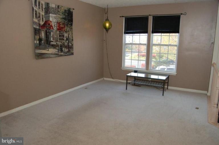 9703 Leasdale Road Rosedale, MD 21237 - Photo 9 of 16 Living Room