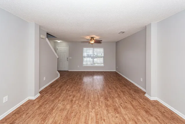 $2,775 | 1118 Deerberry Road, Hanahan, SC 29445