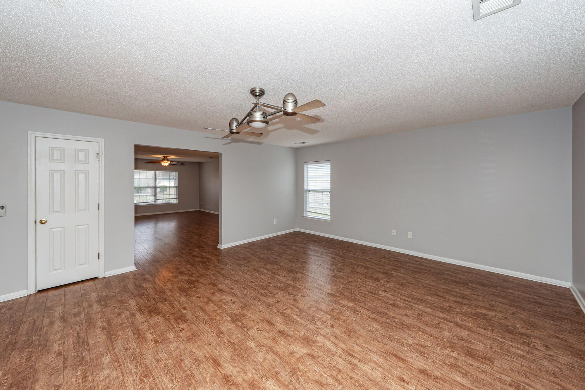 1118 Deerberry Road Hanahan, SC 29445 - Photo 15 of 52 14 (1)