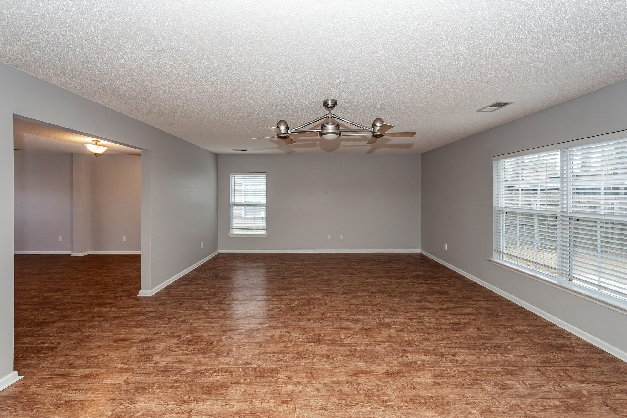 1118 Deerberry Road Hanahan, SC 29445 - Photo 25 of 52 24 (1)