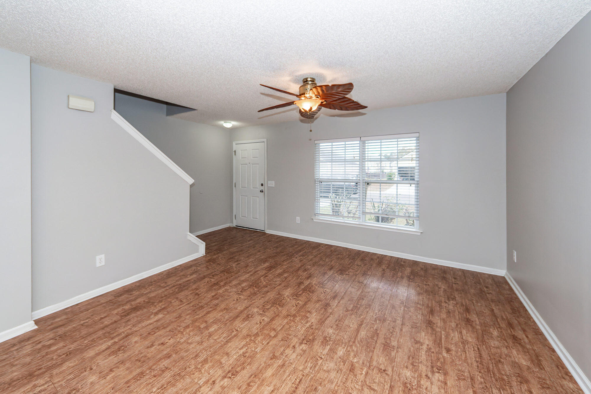 1118 Deerberry Road Hanahan, SC 29445 - Photo 9 of 52 08 (1)