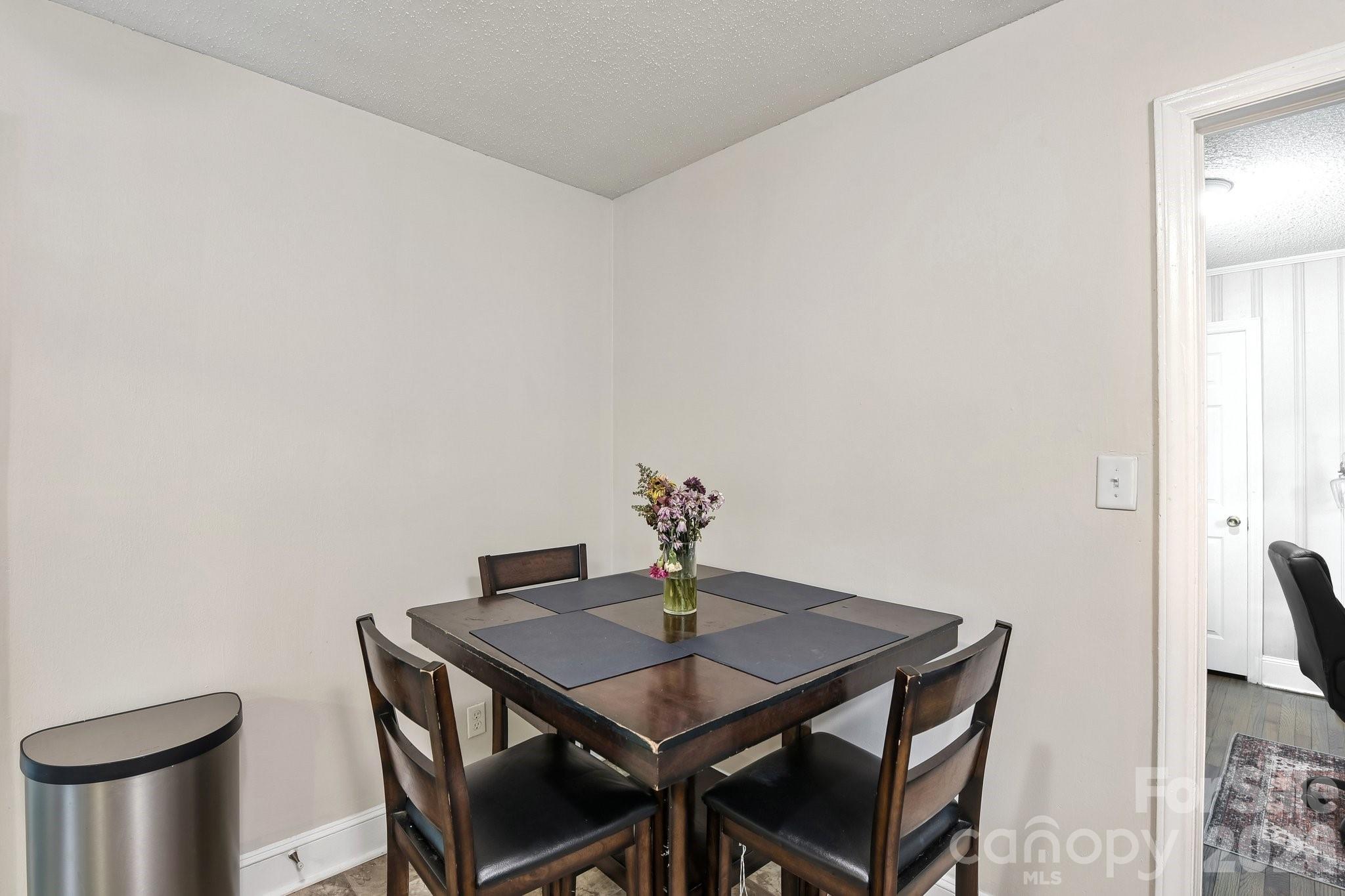933 Clanton Road Charlotte, NC 28217 - Photo 7 of 25