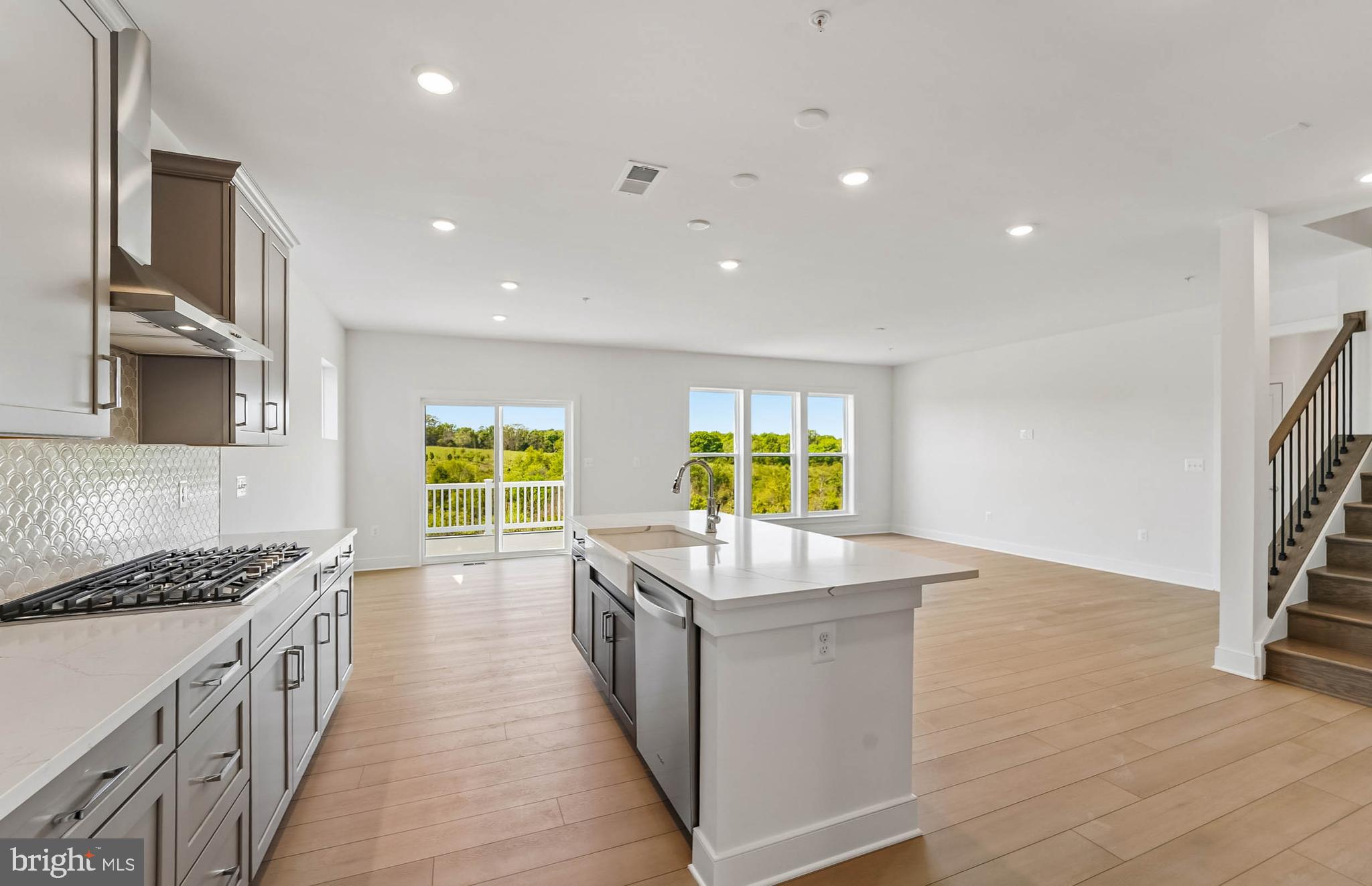 14602 Sourgum Road Boyds, MD 20841 - Photo 7 of 45 Gourmet Kitchen - Actual Home