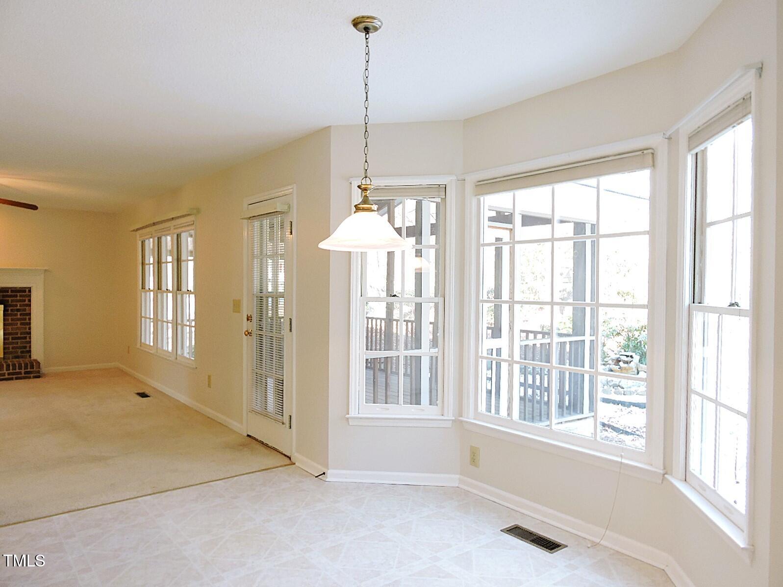 1 Danforth Place Durham, NC 27712 - Photo 13 of 32 13 Breakfast Room 1