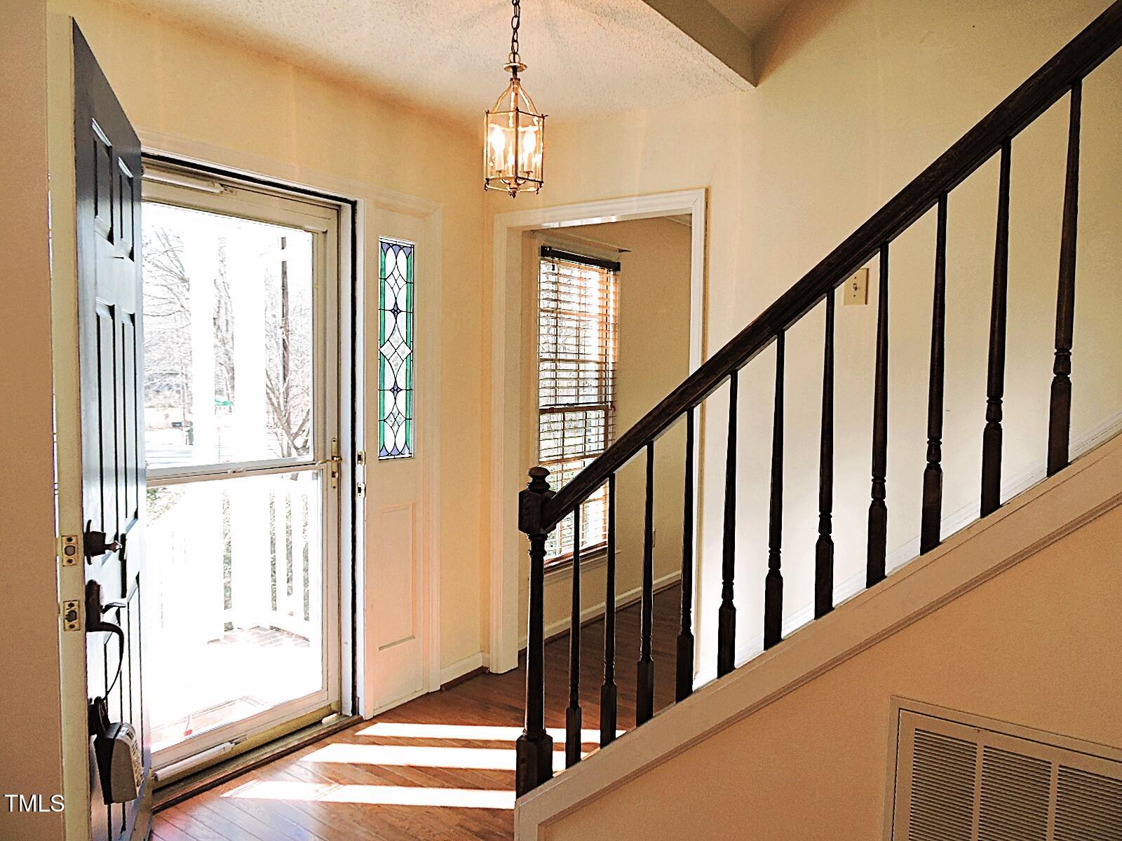 1 Danforth Place Durham, NC 27712 - Photo 3 of 32 3Entry Foyer 1