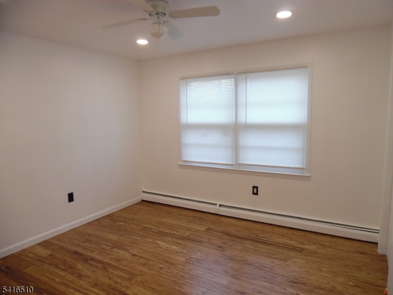 244 Manalapan Road Spotswood, NJ 08884 - Photo 10 of 16