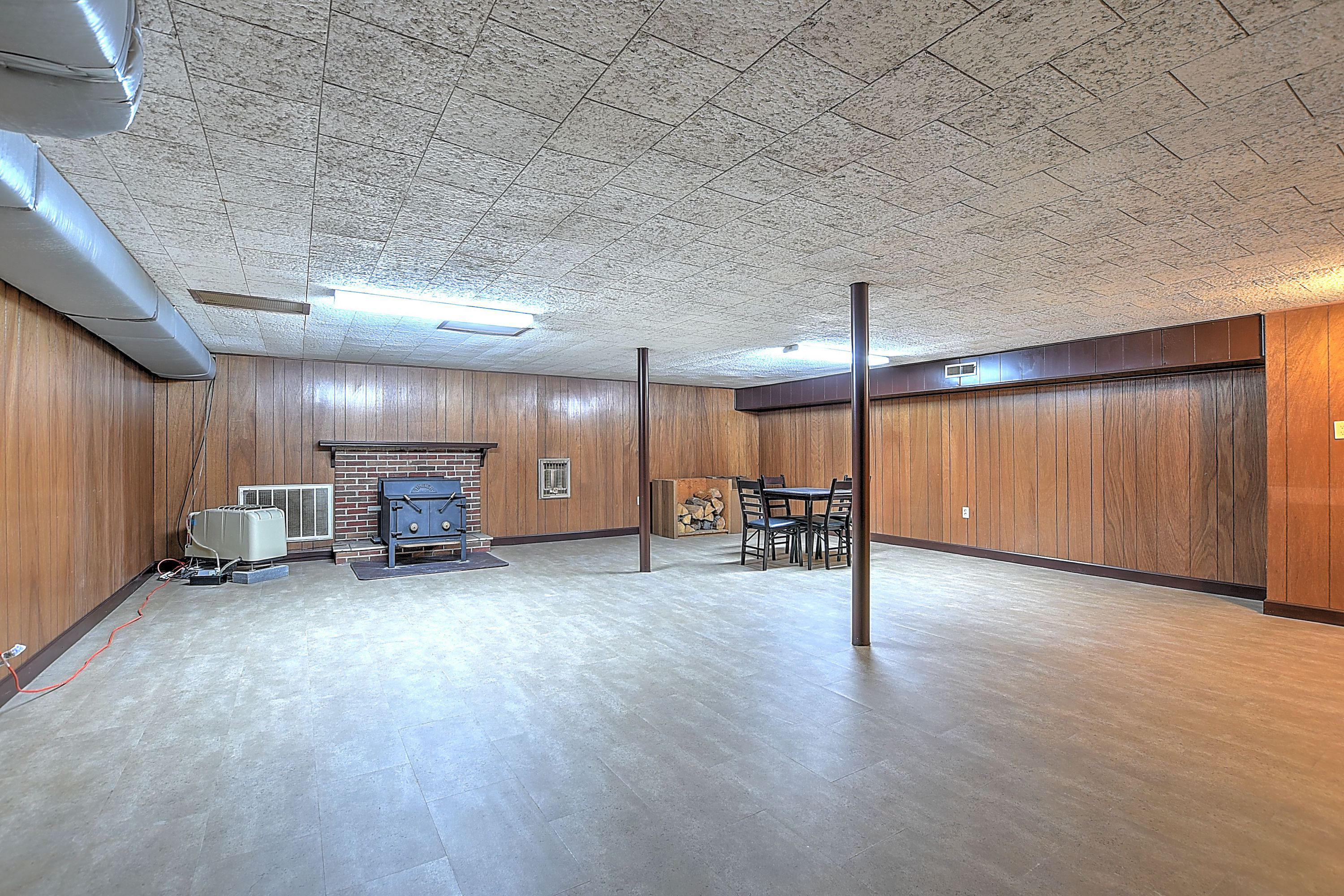 105 Hidden Valley Road Bristol, TN 37620 - Photo 27 of 44 105 HIDDEN VALLEY-28