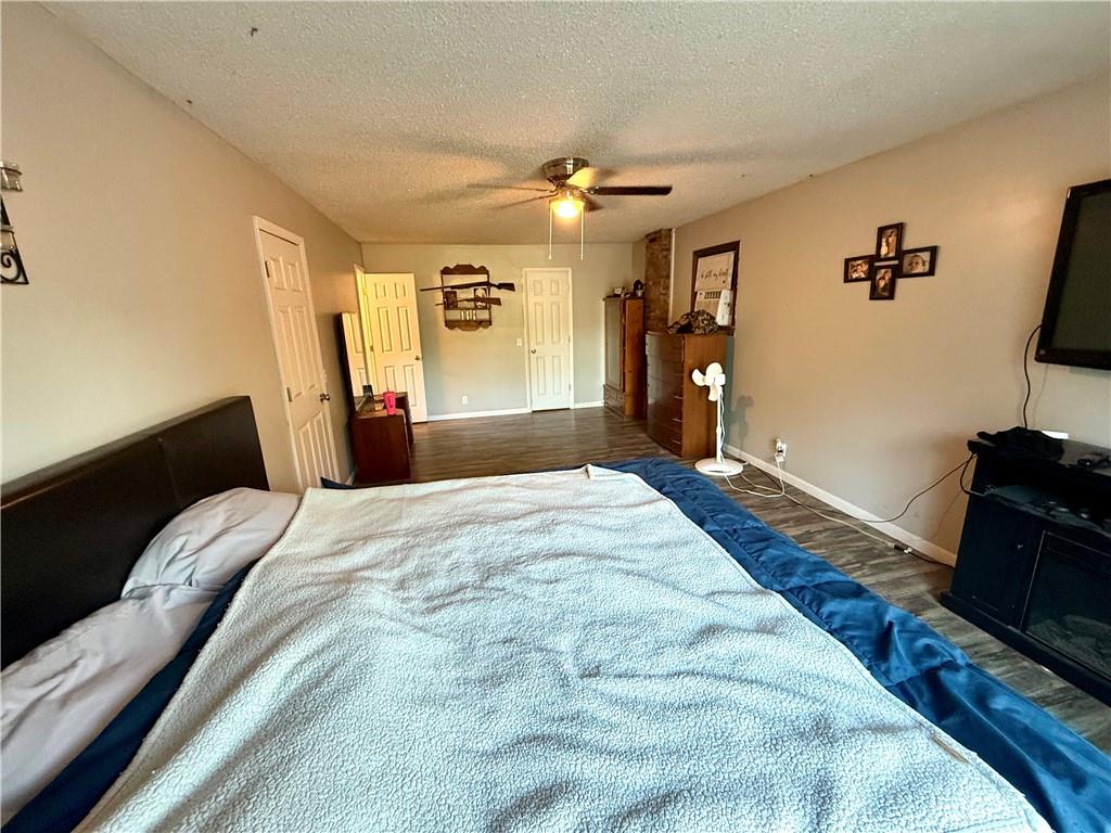3127 Gene Field Road St. Joseph, MO 64506 - Photo 12 of 25