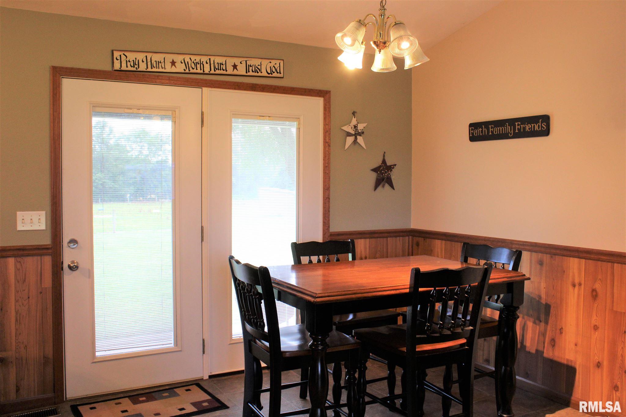 5304 Church Road Salem, IL 62881 - Photo 13 of 25 Gallery Image 13
