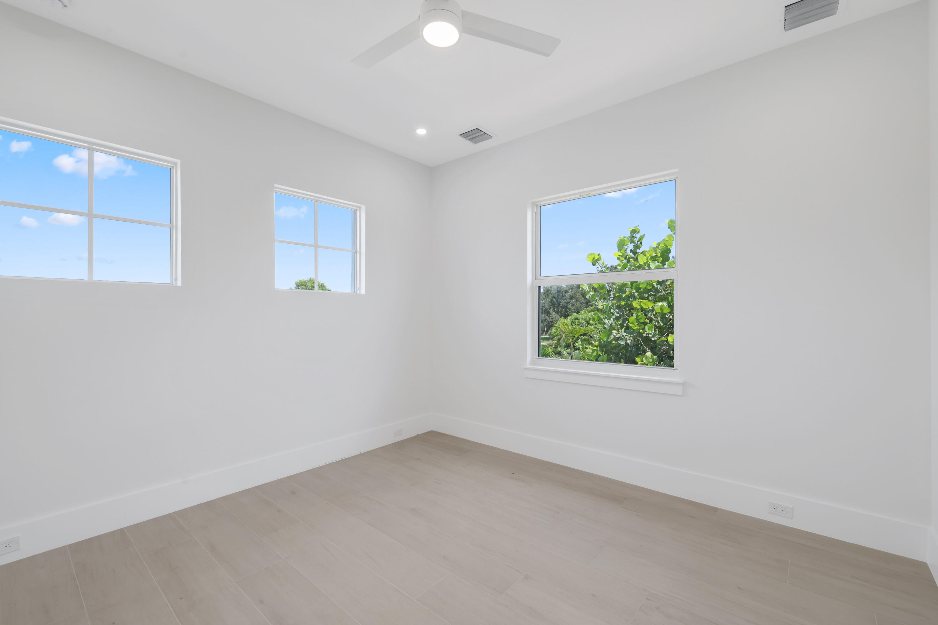 528 Kingfish Road North Palm Beach, FL 33408 - Photo 62 of 66 528 Kingfish - 65.jpg-FULL