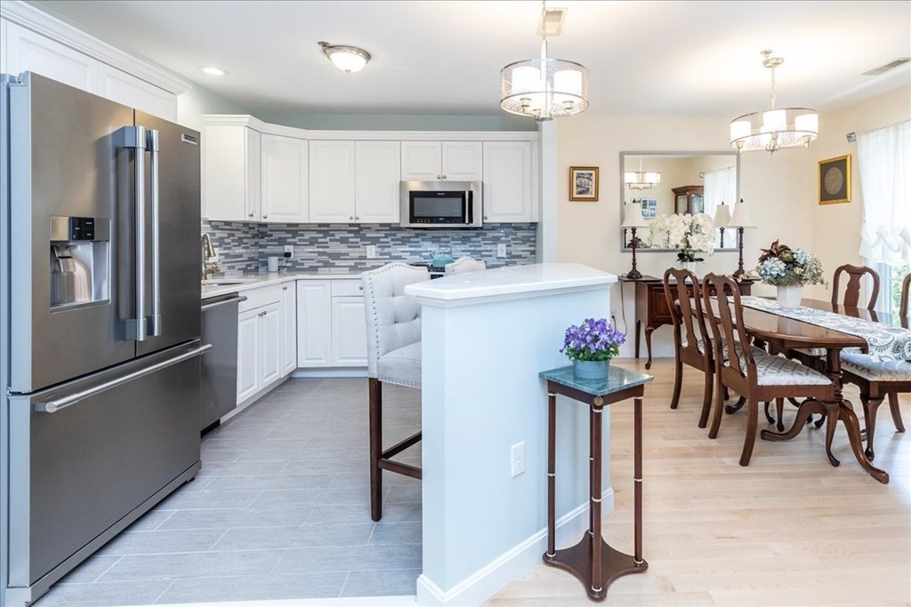 36 Cambridge Road, Unit 35 Woburn, MA 01801 - Photo 8 of 29 Gallery Image 8