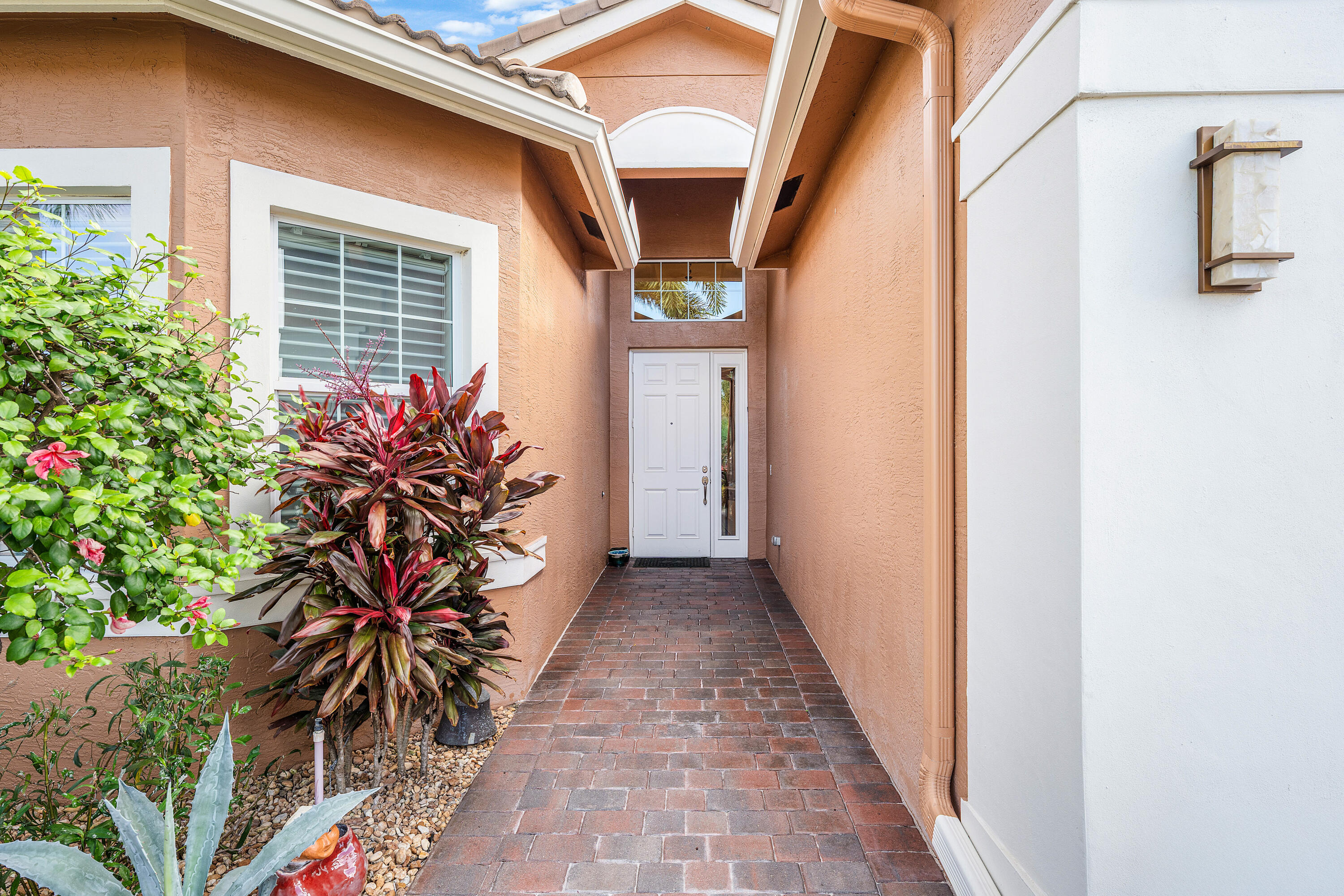 11639 Dawson Range Road Boynton Beach, FL 33473 - Photo 4 of 75 Entryway