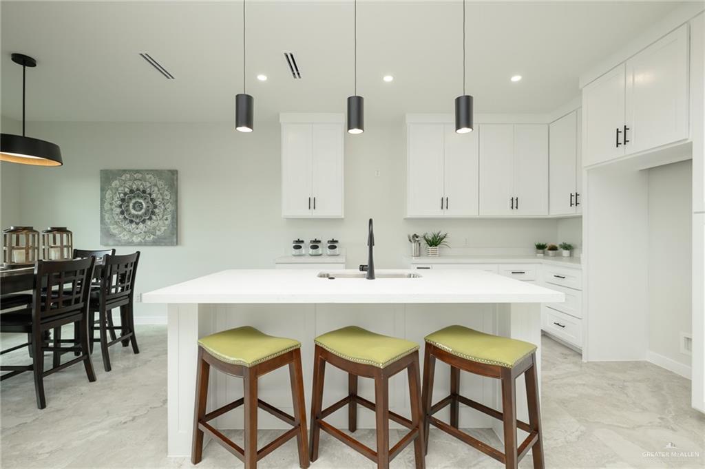 21148 Breedlove Road Harlingen, TX 78550 - Photo 8 of 29