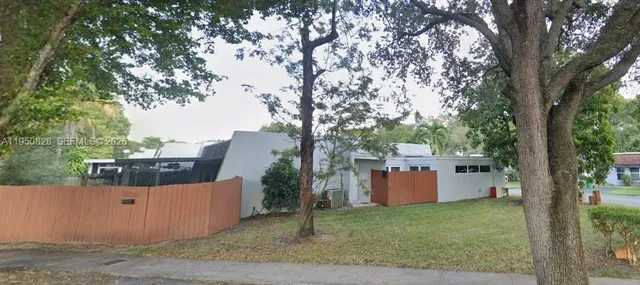 $455,000 | 18915 West Lake Drive, Hialeah, FL 33015