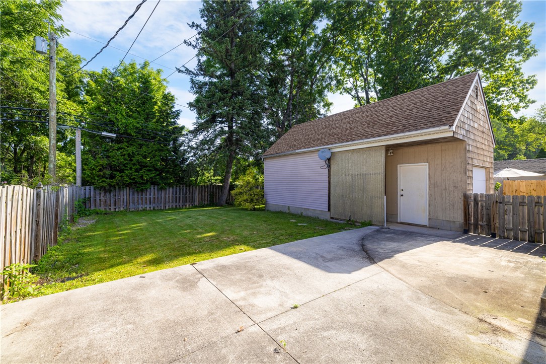 910 Whitlock Road Irondequoit, NY 14609 - Photo 20 of 21