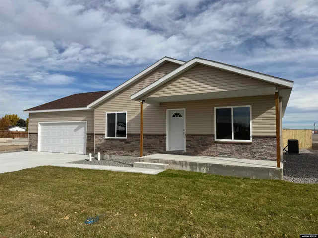 $360,000 | 901 Tundra Drive, Riverton, WY 82501