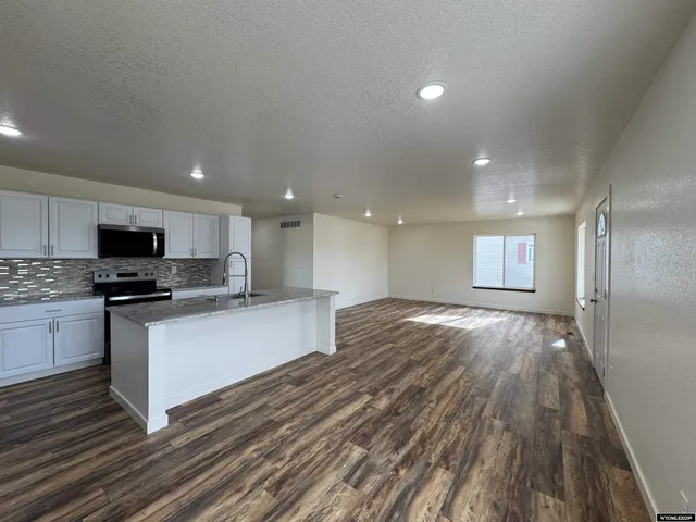 $360,000 | 901 Tundra Drive, Riverton, WY 82501