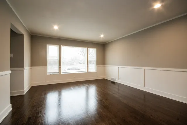 $298,900 | 8318 South Blackstone Avenue, Chicago, IL 60619