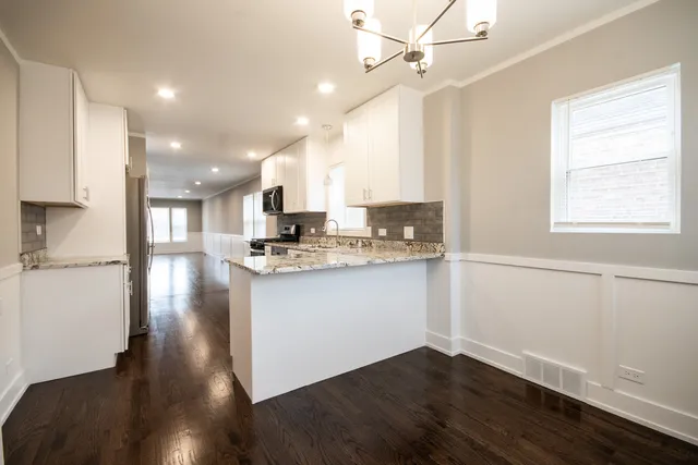 $298,900 | 8318 South Blackstone Avenue, Chicago, IL 60619