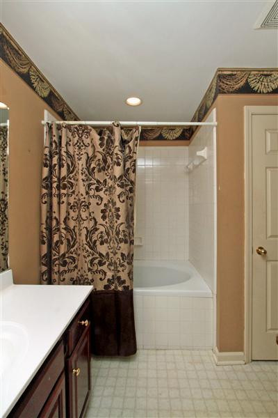 1625 Nicholasville Road, Unit 404 Lexington, KY 40503 - Photo 16 of 17 Photo 16