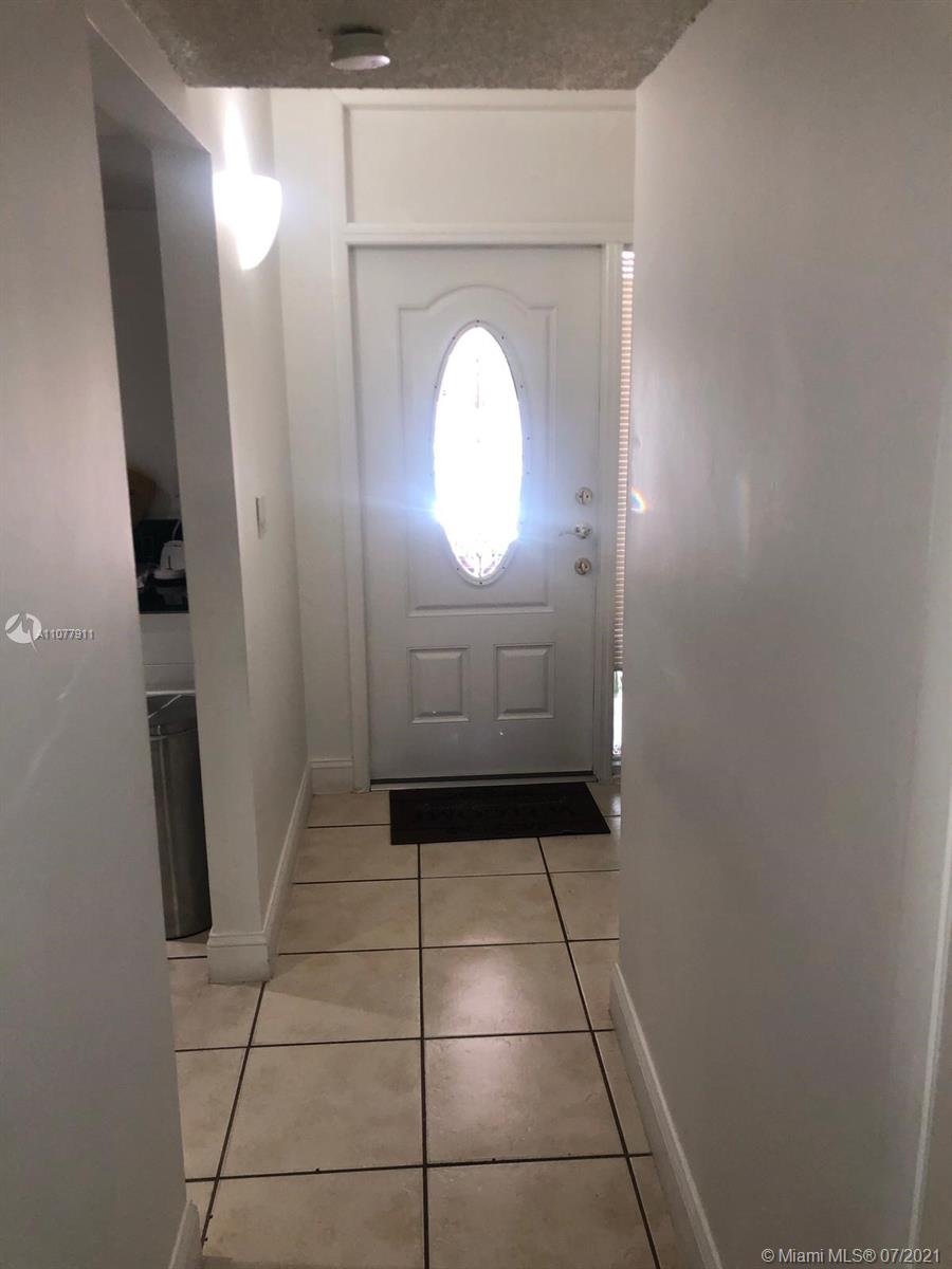 3895 West 9th Way, Unit 14 Hialeah, FL 33012 - Photo 1 of 15