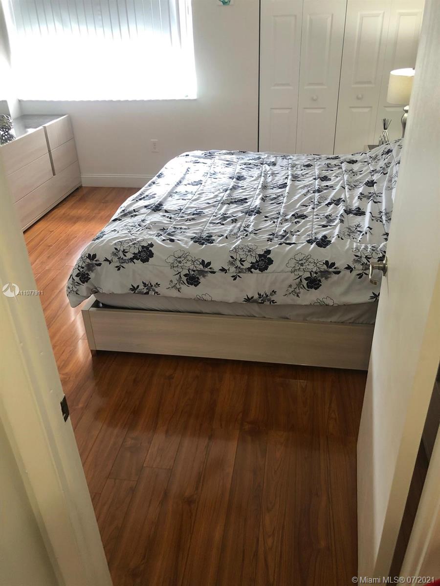 3895 West 9th Way, Unit 14 Hialeah, FL 33012 - Photo 12 of 15