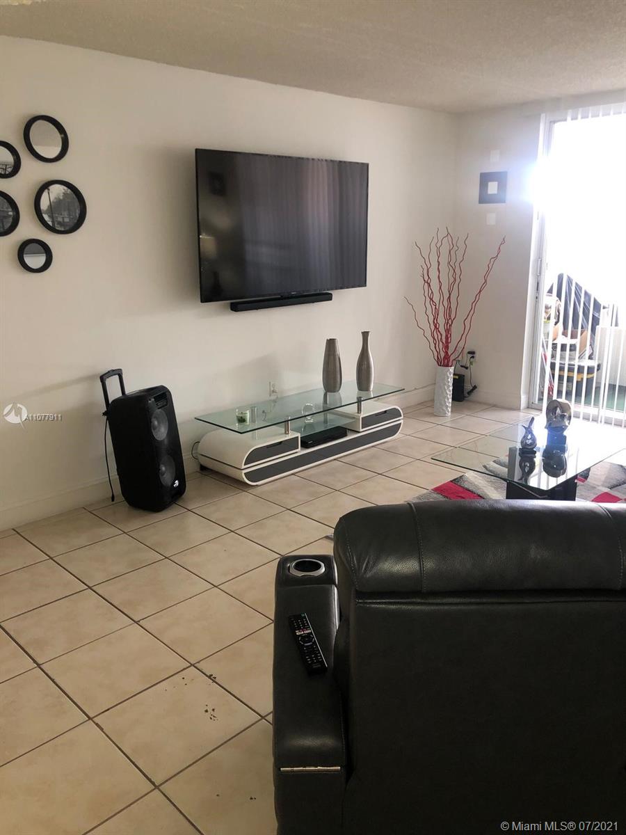 3895 West 9th Way, Unit 14 Hialeah, FL 33012 - Photo 5 of 15