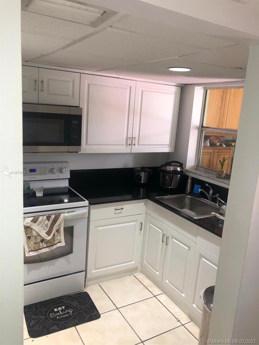 3895 West 9th Way, Unit 14 Hialeah, FL 33012 - Photo 6 of 15