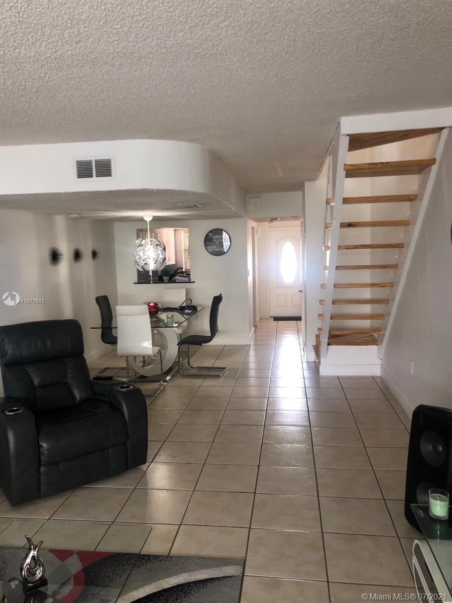 3895 West 9th Way, Unit 14 Hialeah, FL 33012 - Photo 9 of 15