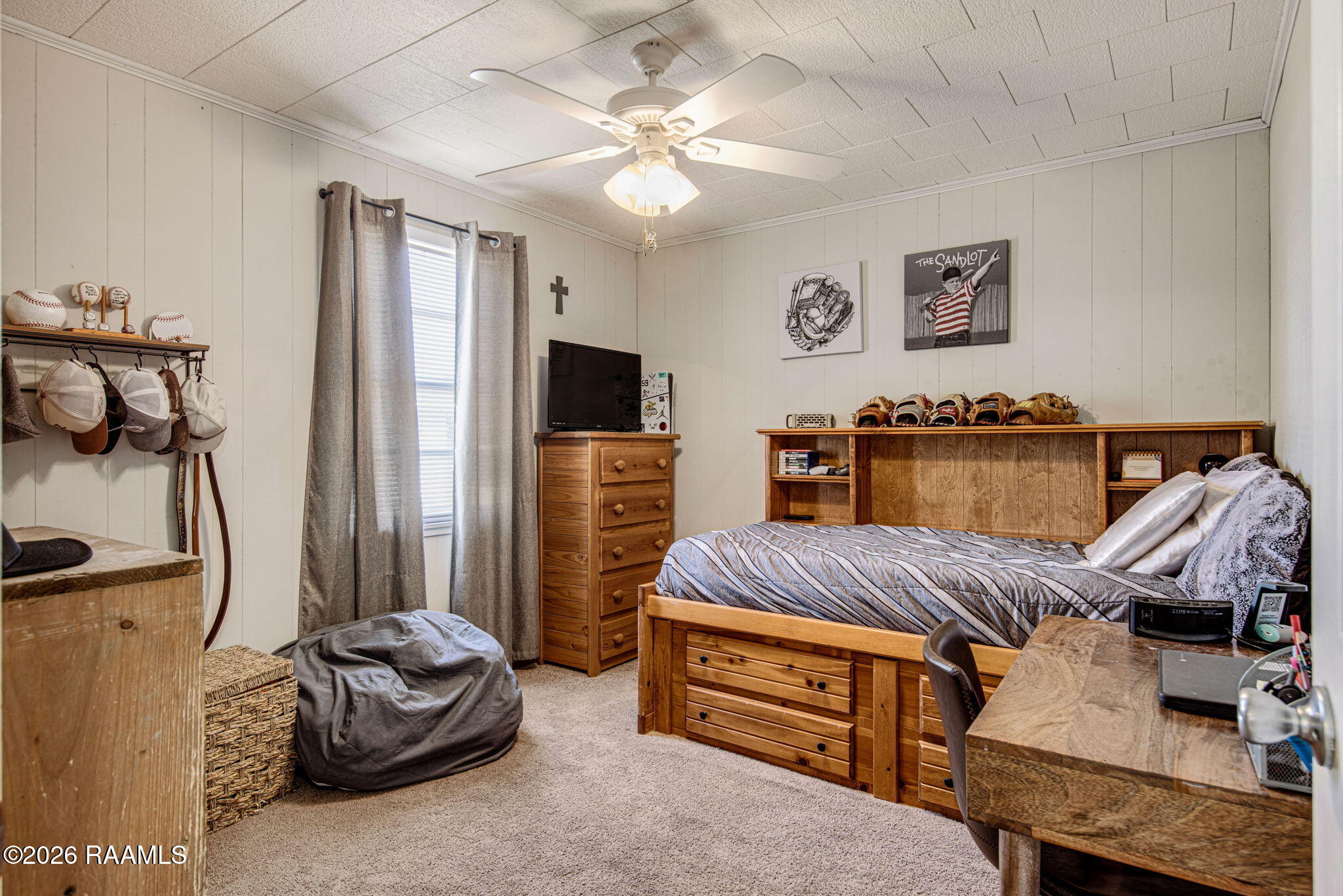 4305 Vida Shaw Road New Iberia, LA 70563 - Photo 17 of 24 Guest Bedroom 1