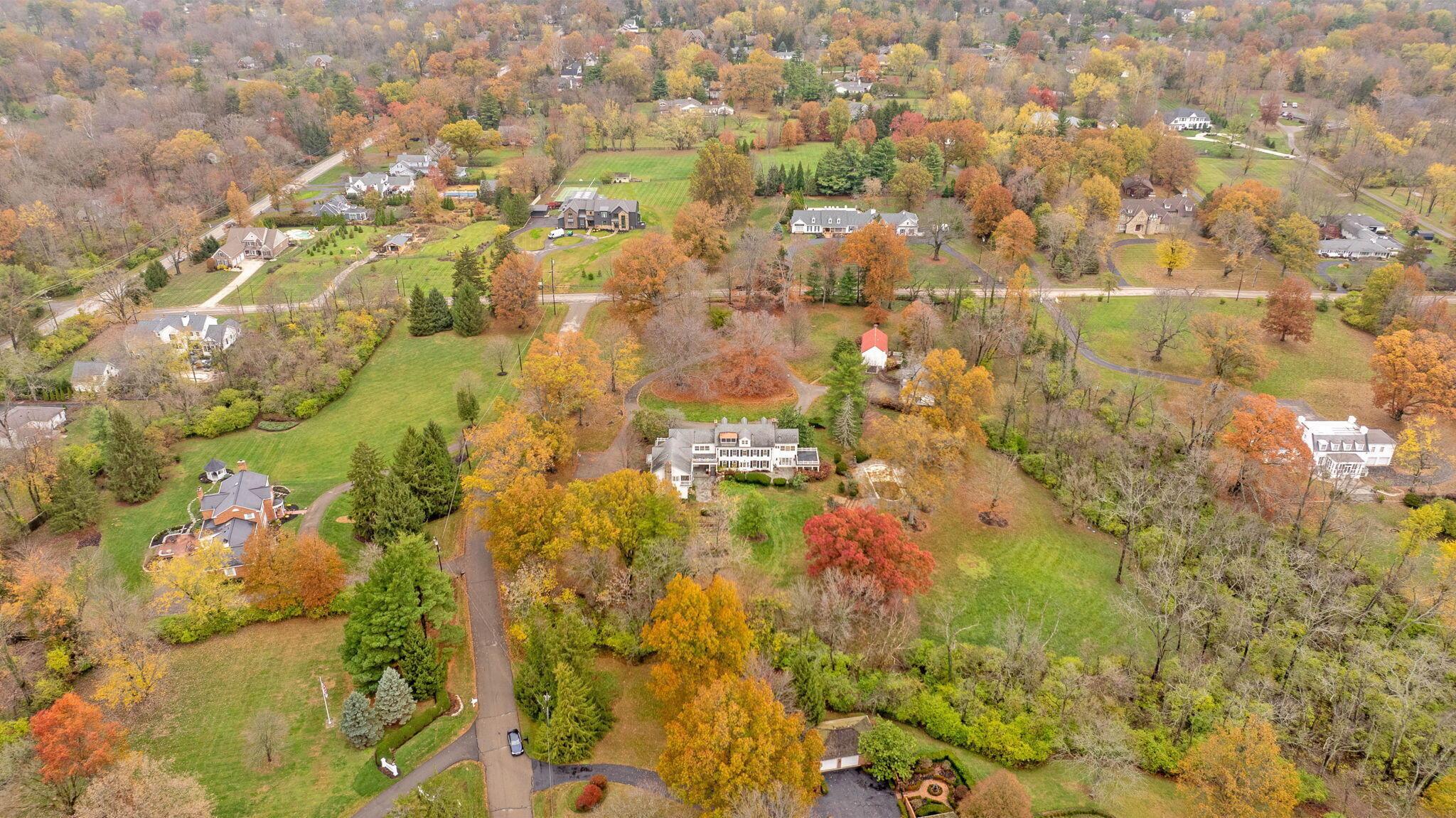 7805 Brill Road Cincinnati, OH 45243 - Photo 17 of 139 17-web-or-mls-7805BrillRoad_Hommati102 (