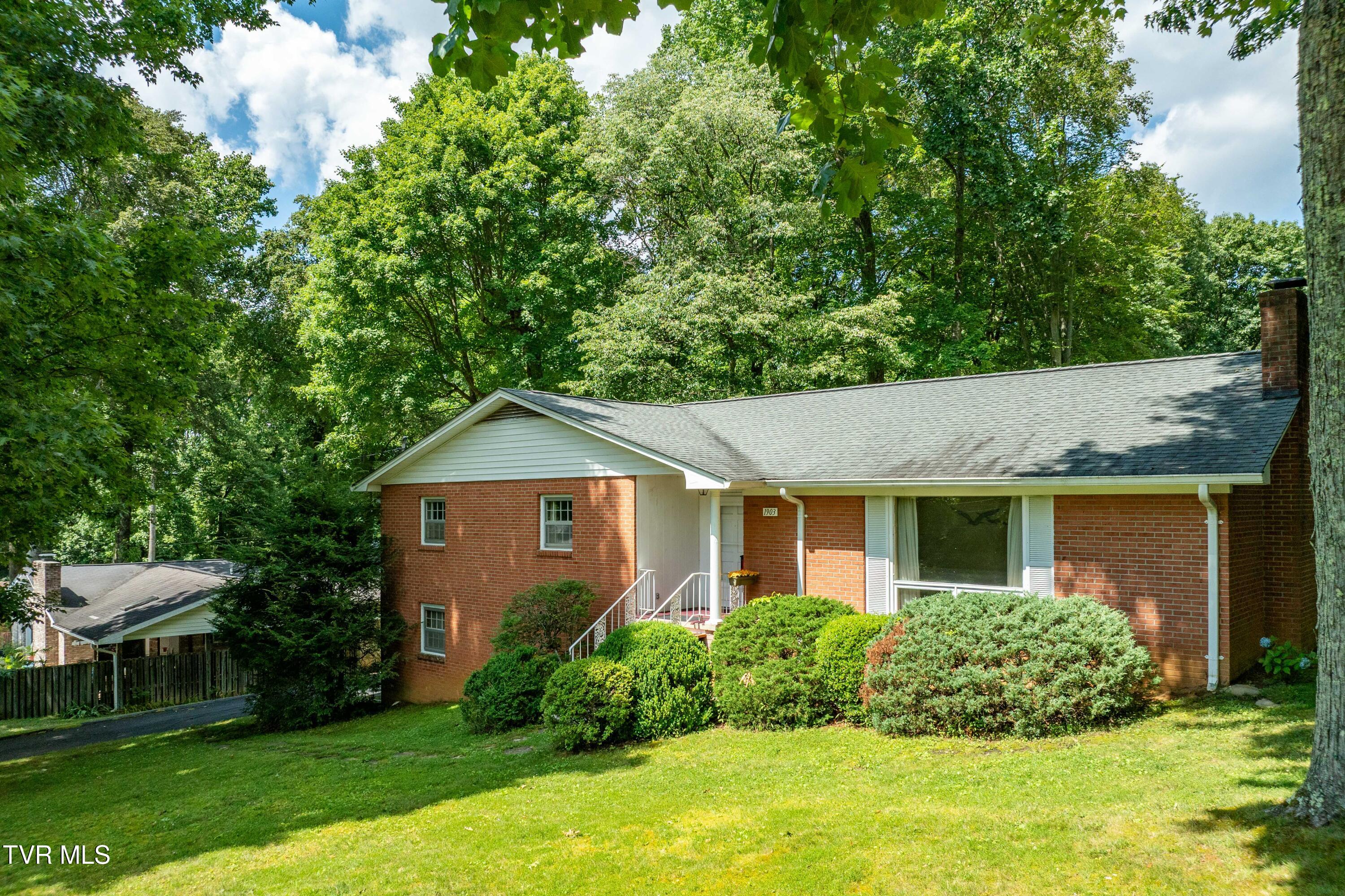 1903 Triangle Road Johnson City, TN 37604 - Photo 56 of 80 1903 Triangle Rd (14 of 80)