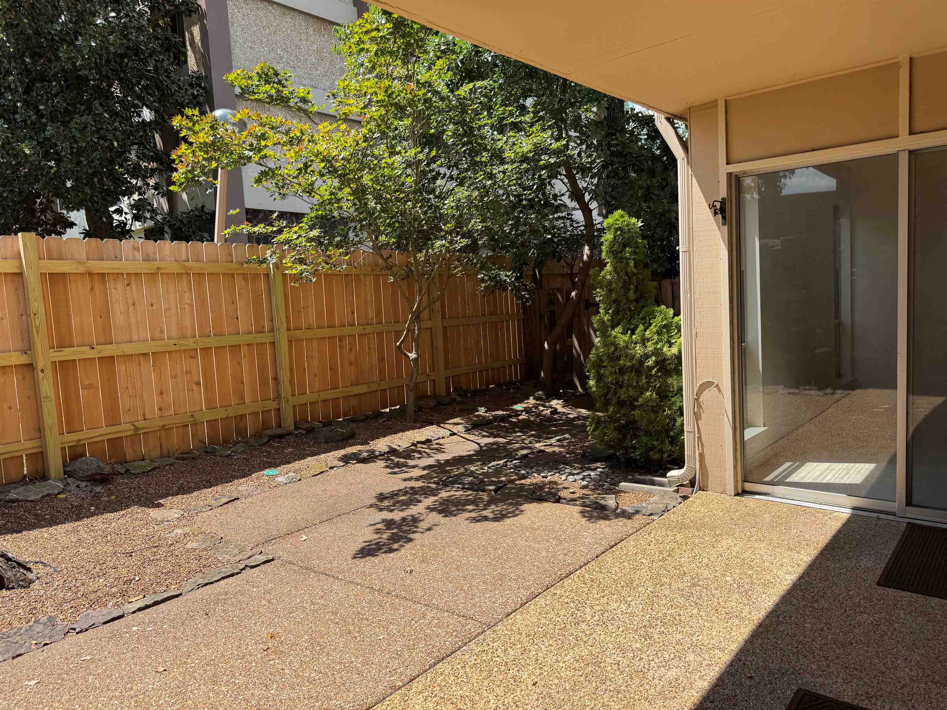 455 South Perkins Road, Unit 3 Memphis, TN 38117 - Photo 26 of 33 a view of a house with a backyard