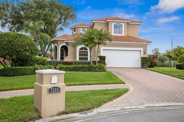 $899,900 | 7286 Maidencane Court, Seminole, FL 33777