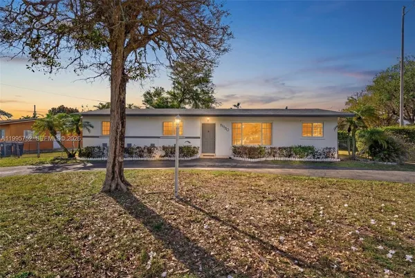 $795,000 | 11190 Southwest 57th Street, Miami, FL 33173