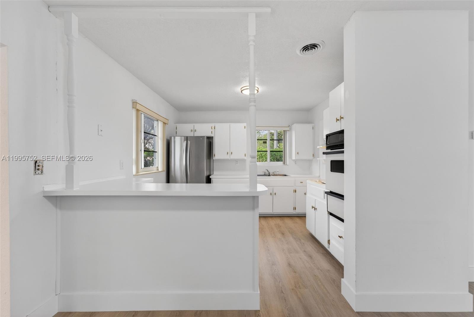 11190 Southwest 57th Street Miami, FL 33173 - Photo 16 of 38