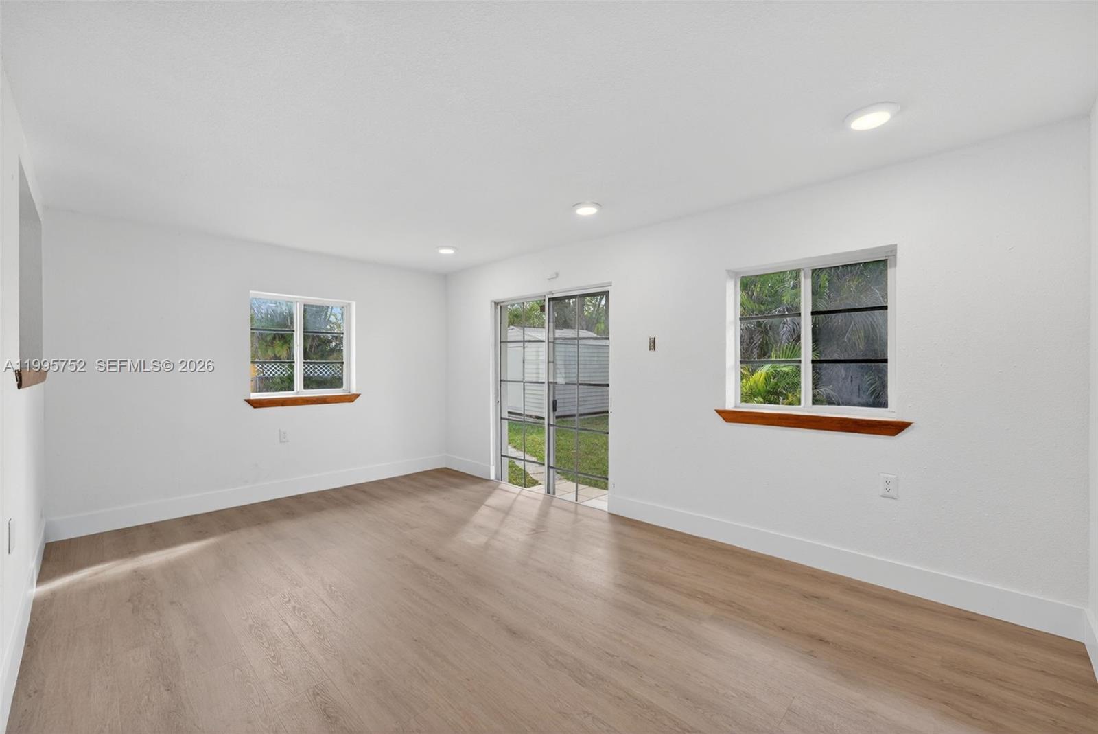 11190 Southwest 57th Street Miami, FL 33173 - Photo 20 of 38