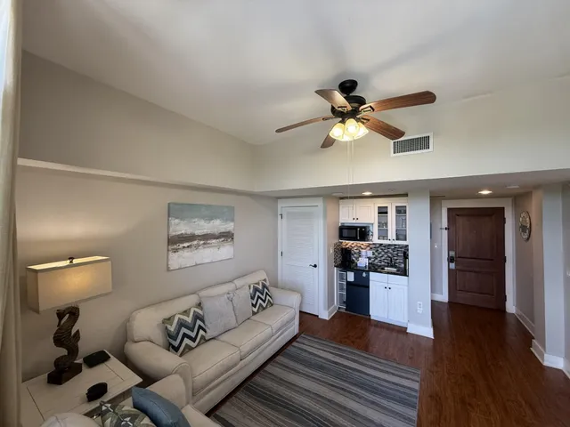 $269,000 | 9100 Baytowne Wharf Boulevard, Unit 471, Miramar Beach, FL 32550