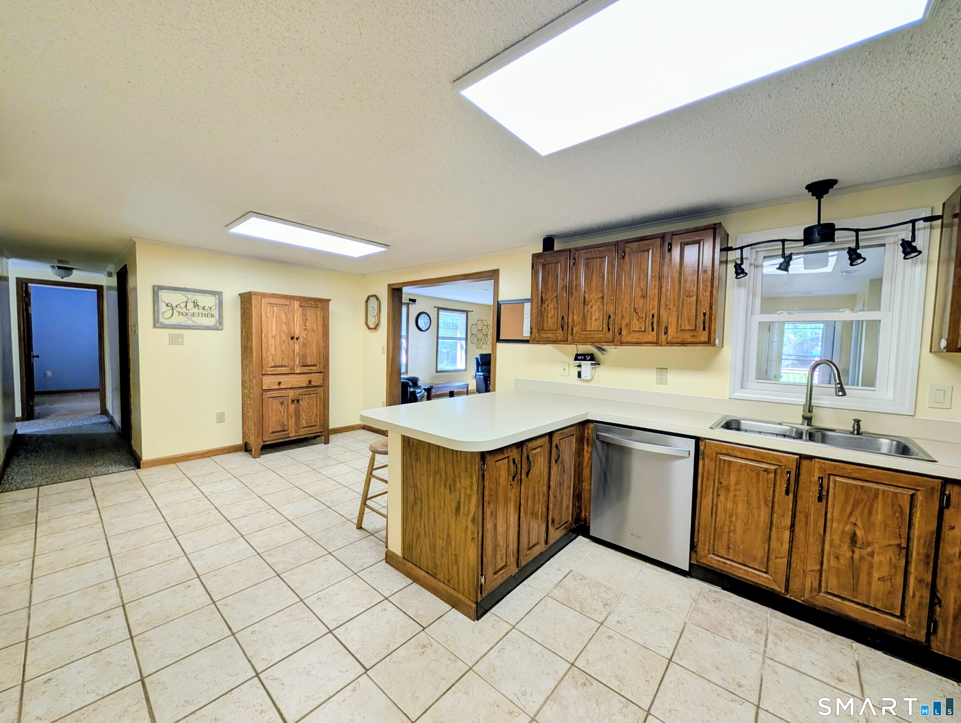 141 Hop River Road Coventry, CT 06238 - Photo 4 of 20