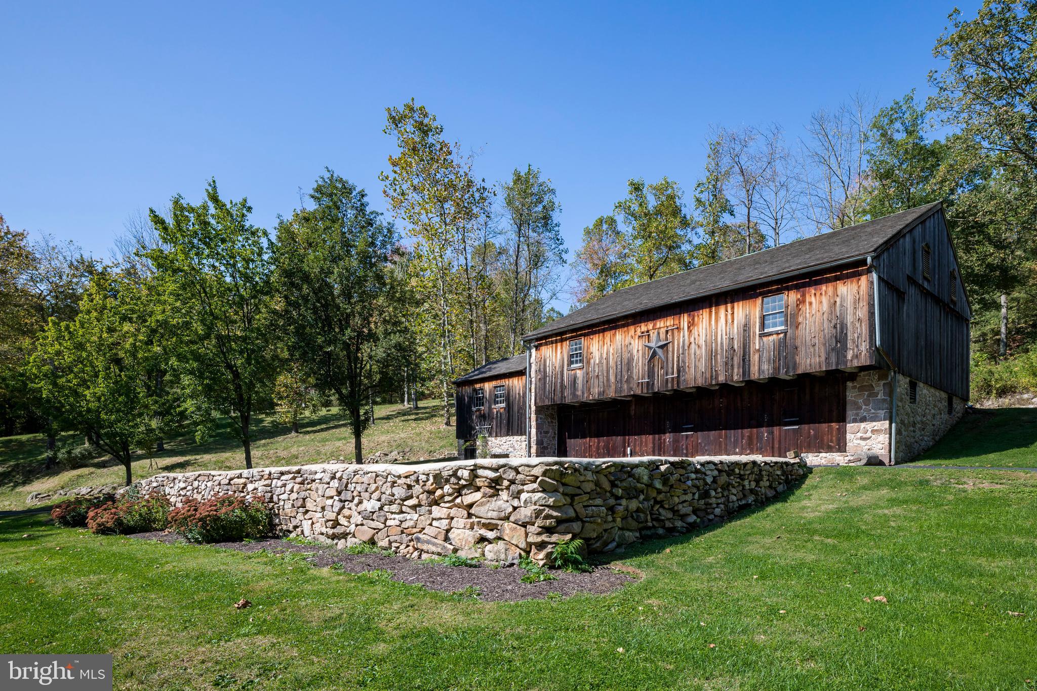 141 Hopewell Road Elverson, PA 19520 - Photo 4 of 30 Gallery Image 4