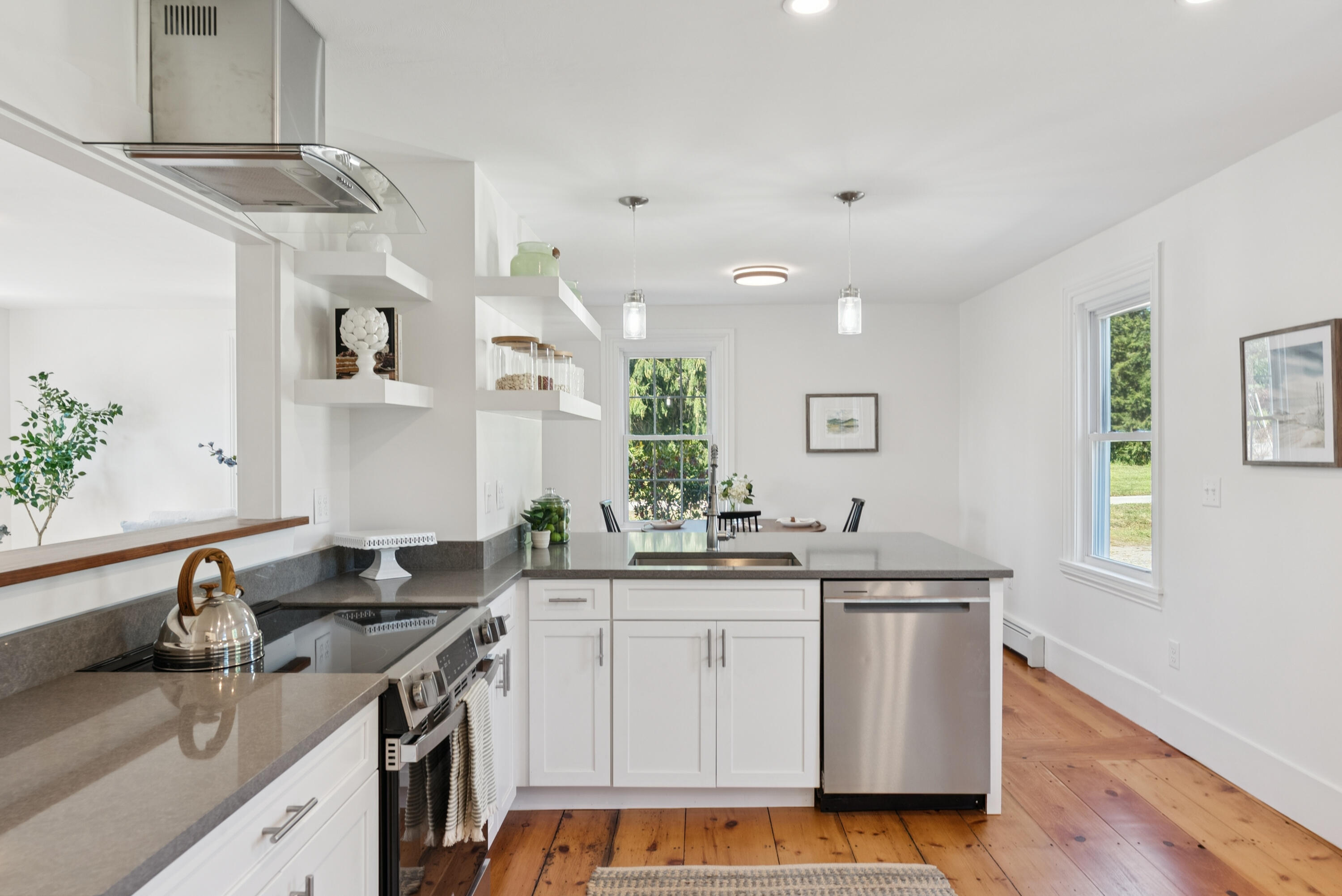 133 Longwoods Road Cumberland, ME 04021 - Photo 3 of 38 DSC05958