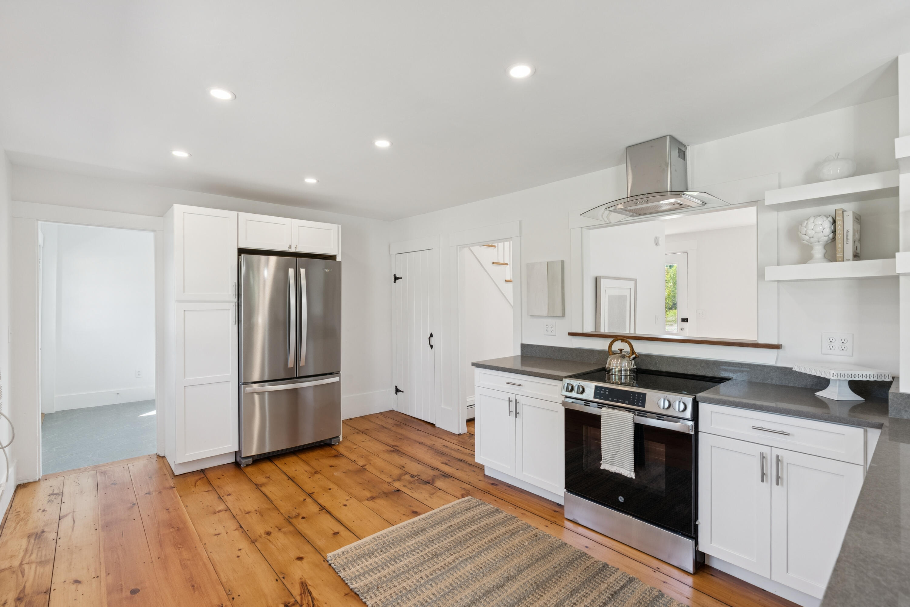 133 Longwoods Road Cumberland, ME 04021 - Photo 4 of 38 DSC05968