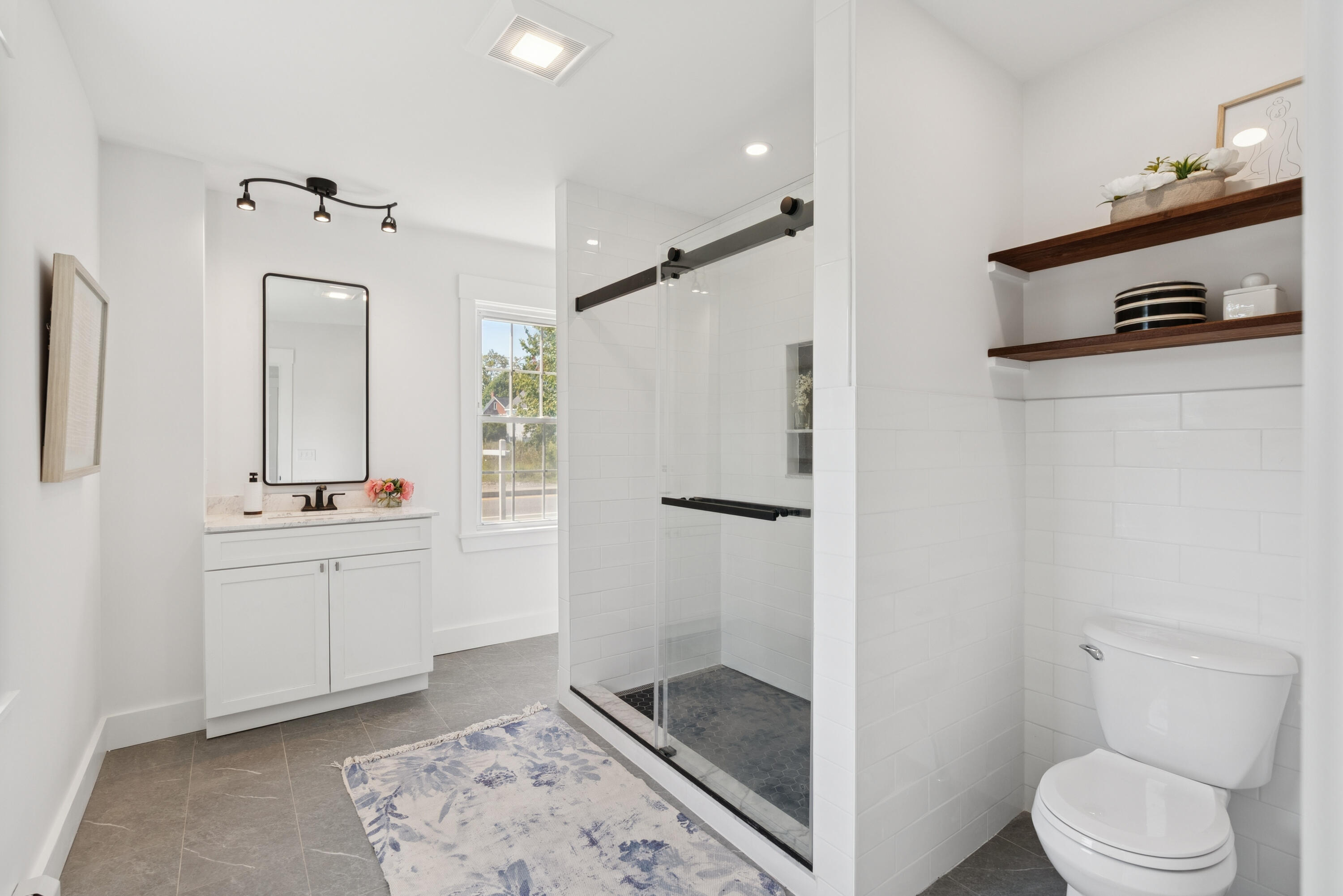 133 Longwoods Road Cumberland, ME 04021 - Photo 6 of 38 DSC06013