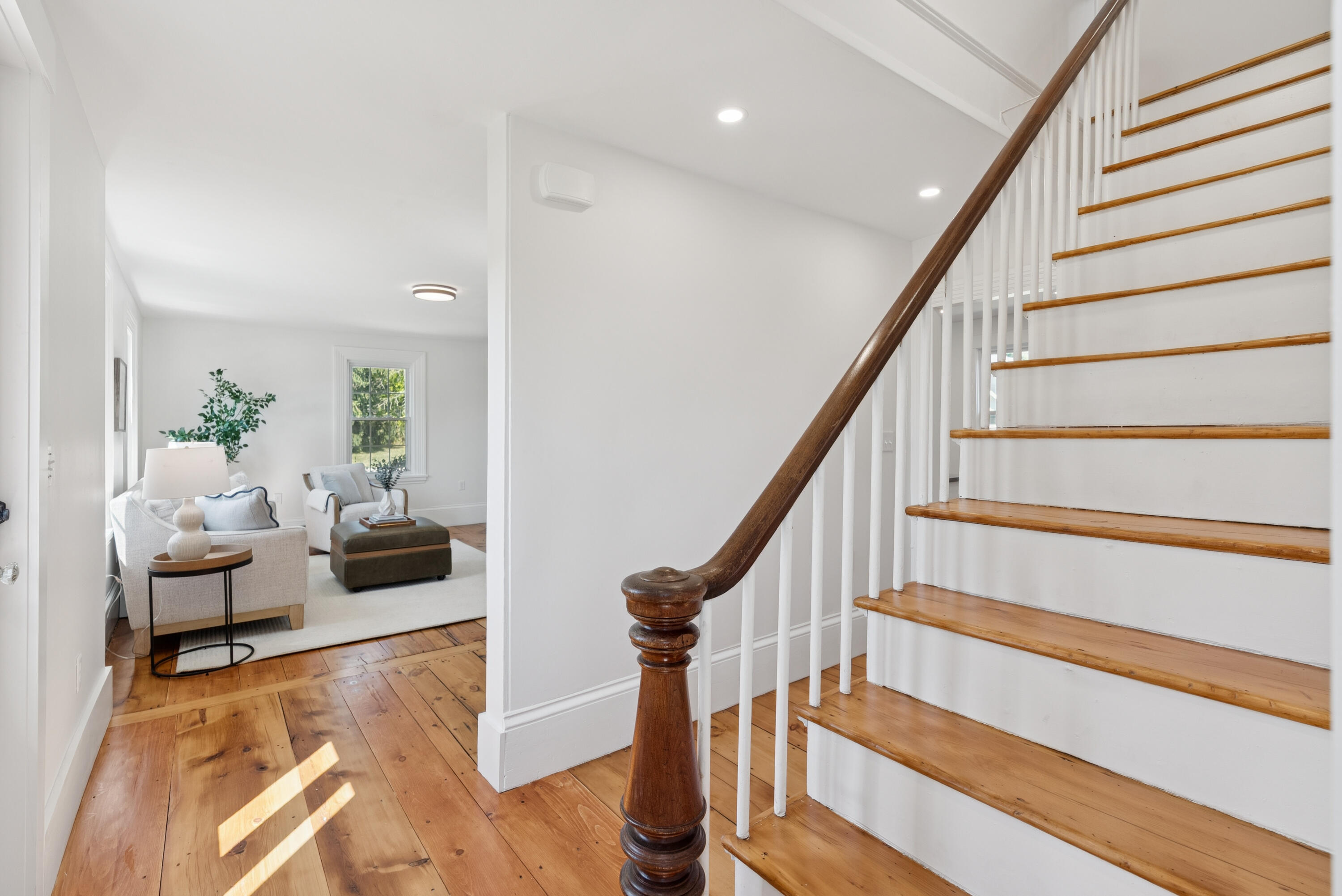 133 Longwoods Road Cumberland, ME 04021 - Photo 7 of 38 DSC05888