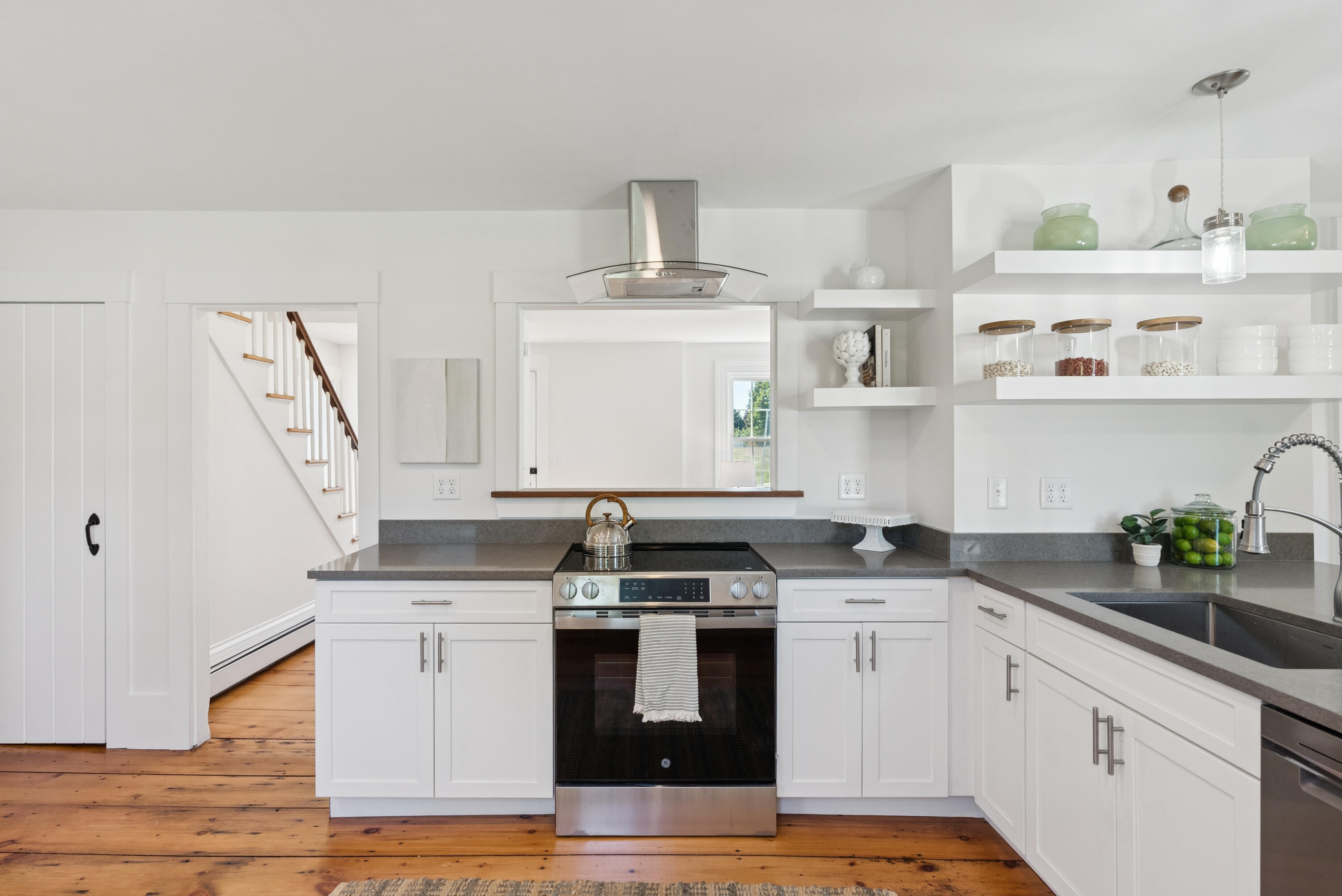 133 Longwoods Road Cumberland, ME 04021 - Photo 9 of 38 DSC05978