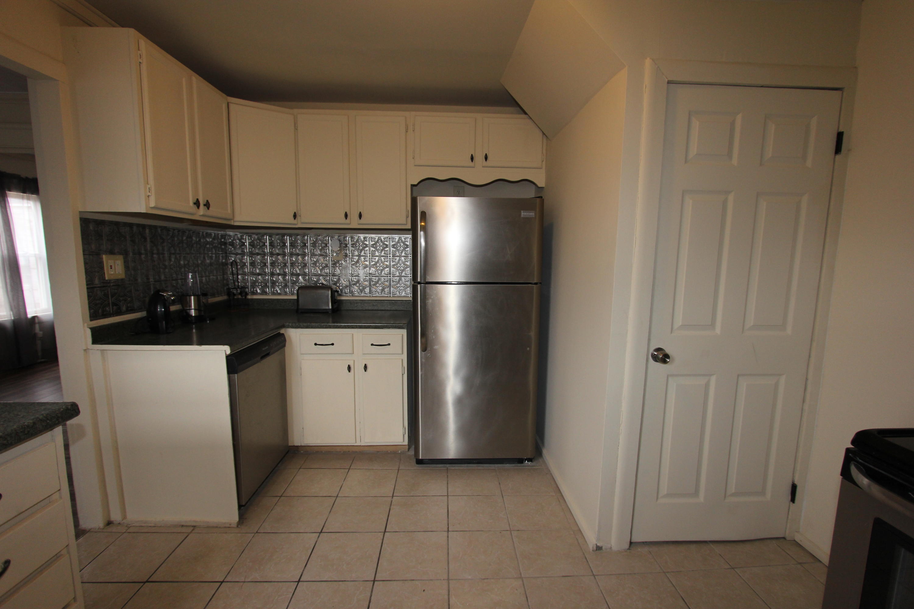 5 Riverside Place Lewiston, ME 04240 - Photo 2 of 15 IMG_0780