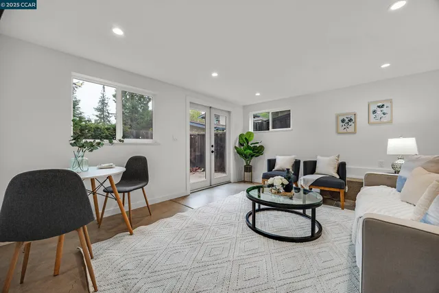 $699,000 | 971 West Green Street, Martinez, CA 94553