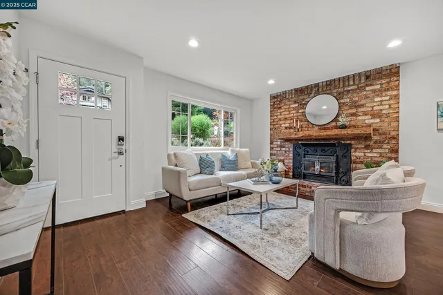 $699,000 | 971 West Green Street, Martinez, CA 94553