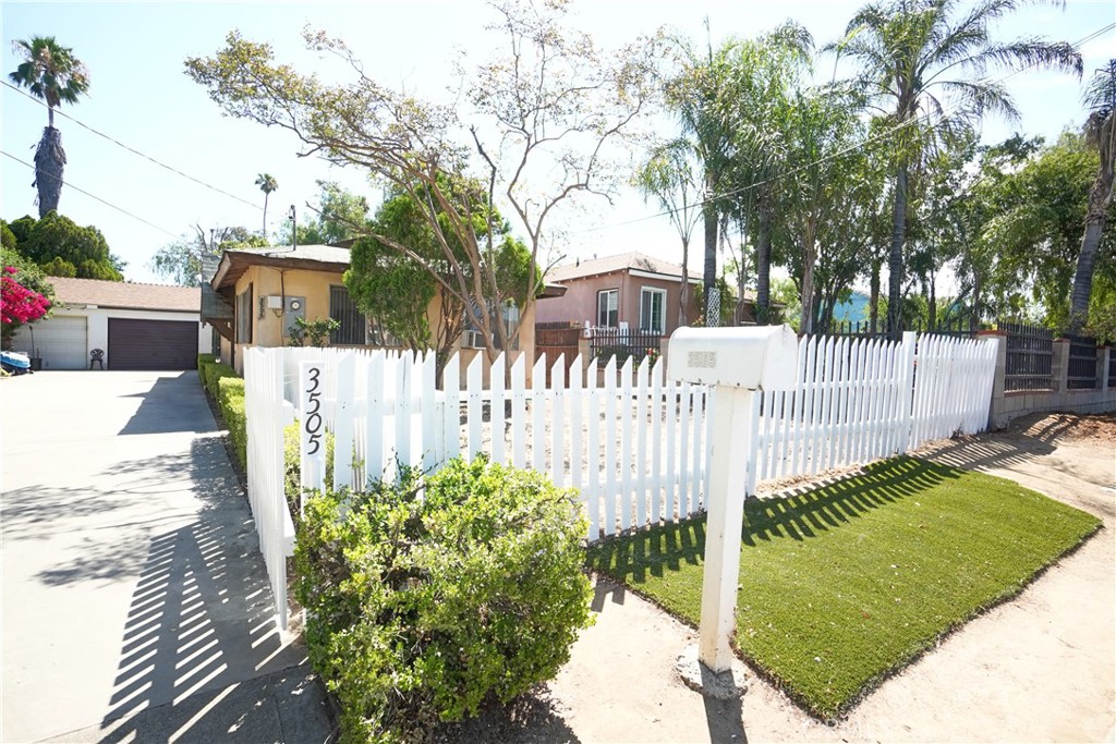3505 McKinley Street Riverside, CA 92506 - Photo 1 of 15